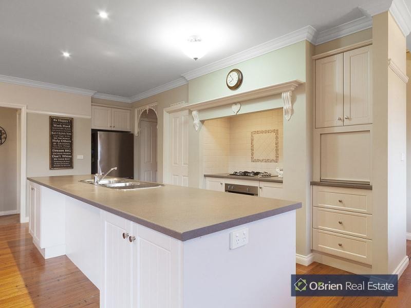 5 Tea Tree Court, Lyndhurst VIC 3975