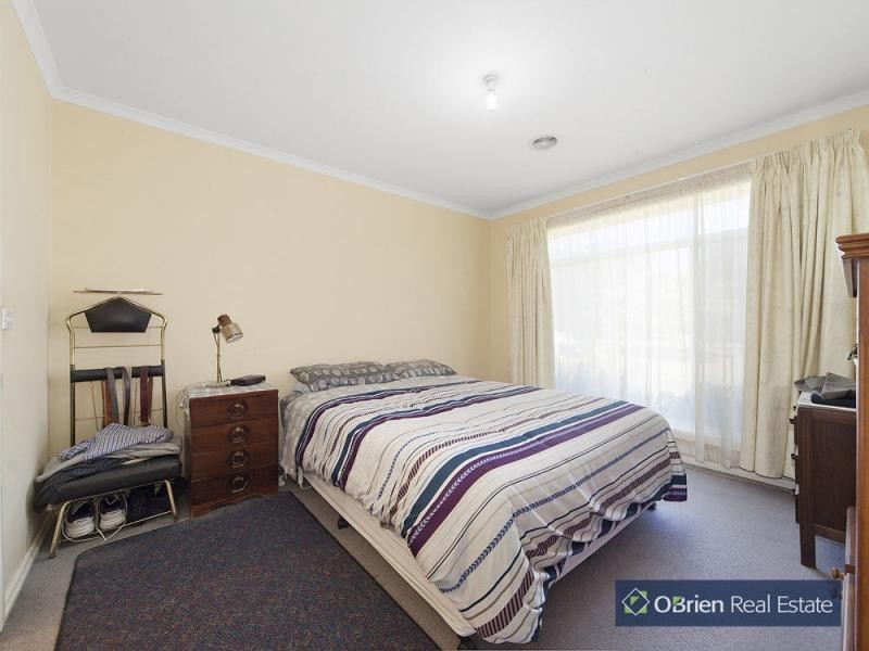 25 Boston Court, Narre Warren VIC 3805