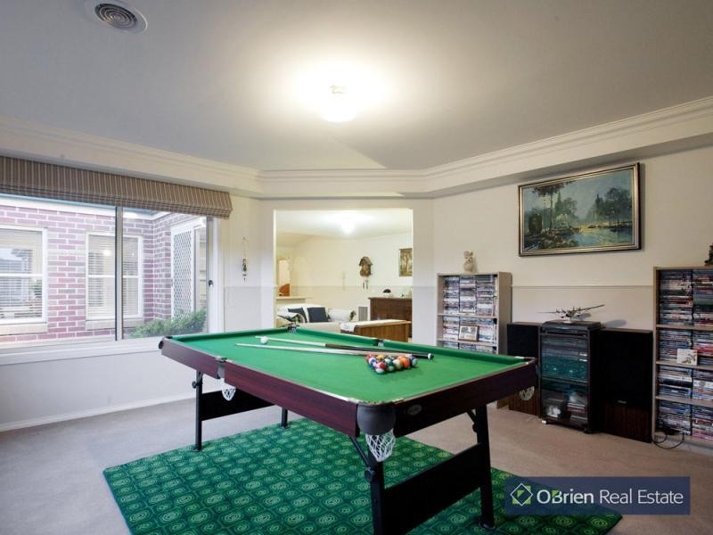 45 Thunderbolt Drive, Cranbourne East VIC 3977