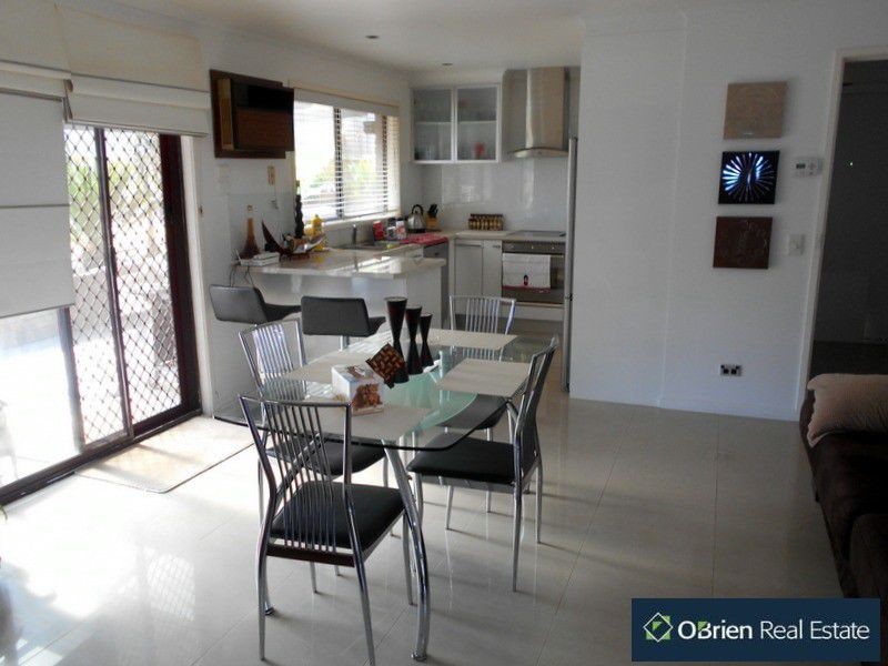 7 Redgum Place, Narre Warren VIC 3805