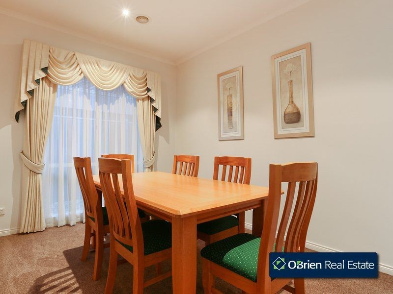 35 Eucumbene Drive, Berwick VIC 3806