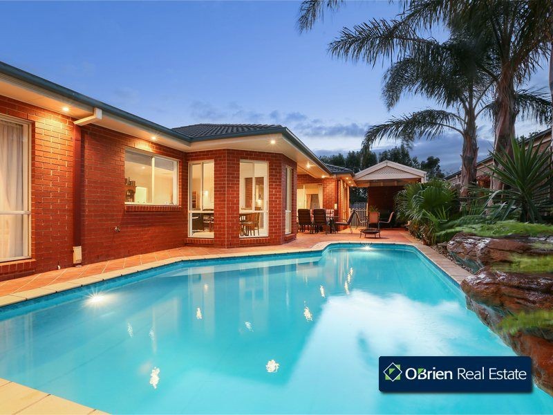 35 Eucumbene Drive, Berwick VIC 3806