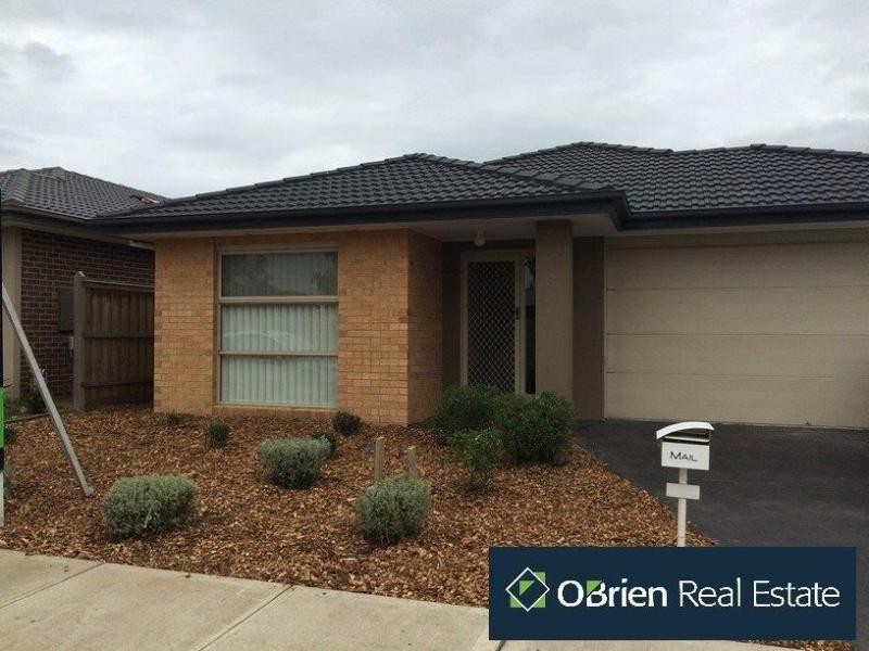 7 Hemmingway Grove, Cranbourne West VIC 3977