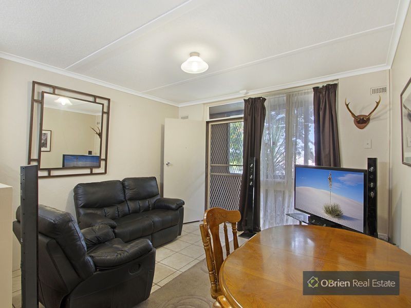 2-43 Lampard Road, Drouin VIC 3818