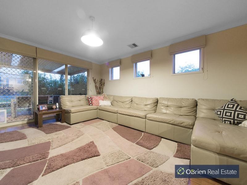 9 Chellamah Close, Tooradin VIC 3980