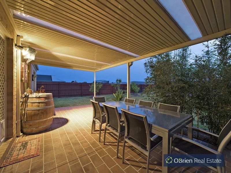 9 Chellamah Close, Tooradin VIC 3980
