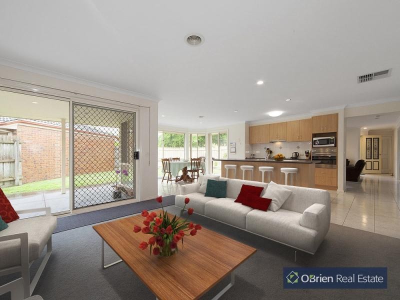 6 Vezelay Court, Narre Warren South VIC 3805