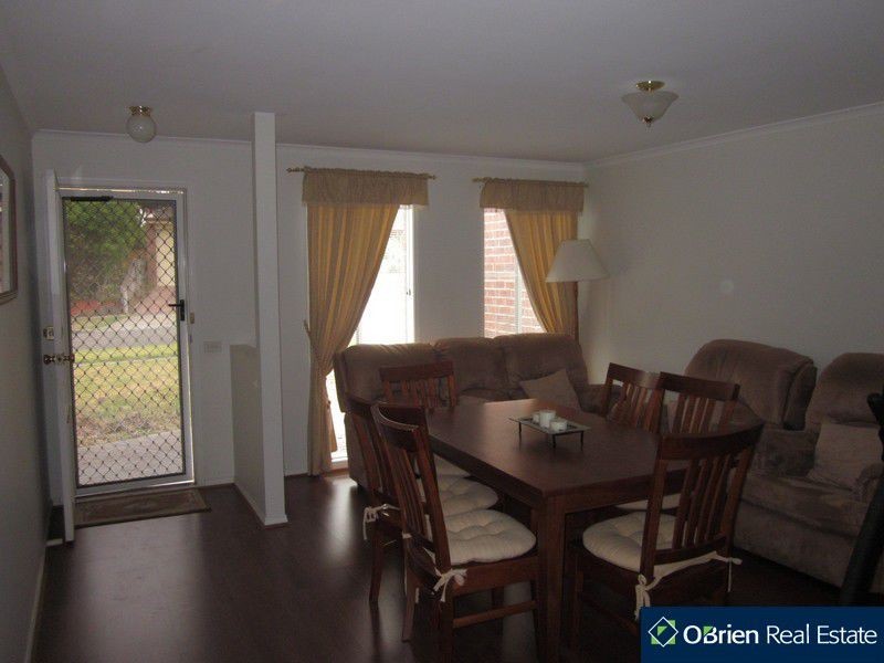 5 Millgrove Way, Berwick VIC 3806