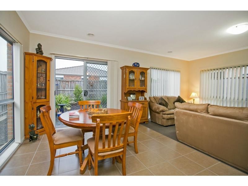 14 Kosta Boda Boulevard, Pakenham VIC 3810