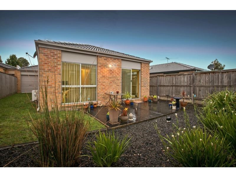 14 Kosta Boda Boulevard, Pakenham VIC 3810