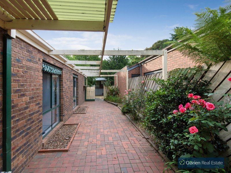 7B Coolabah Grove, Berwick VIC 3806