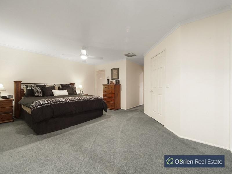 25 Beethoven Drive, Narre Warren South VIC 3805