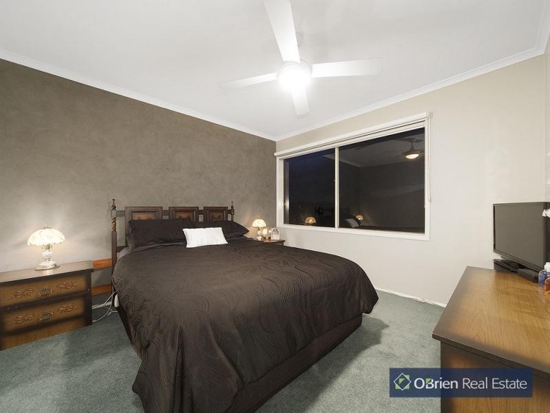 25 Beethoven Drive, Narre Warren South VIC 3805