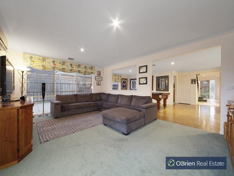 25 Beethoven Drive, Narre Warren South VIC 3805