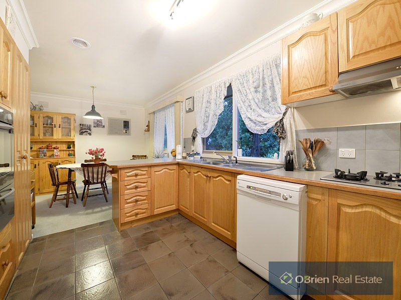 4 Huon Road, Belgrave Heights VIC 3160