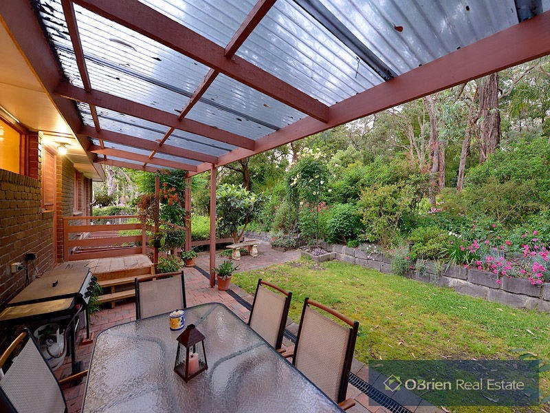 4 Huon Road, Belgrave Heights VIC 3160