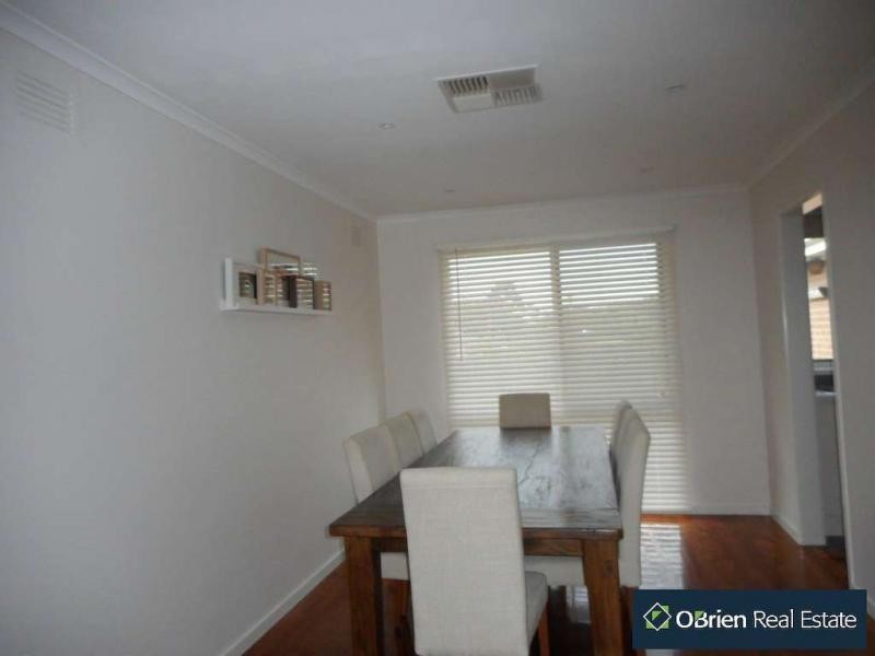 12 Sutherland Court, Endeavour Hills VIC 3802