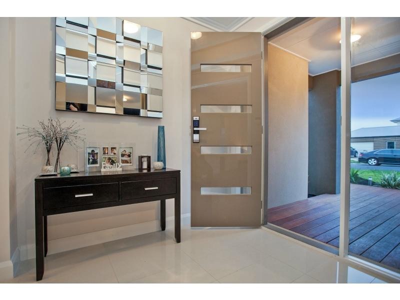 13 Whiteley Way, Pakenham VIC 3810