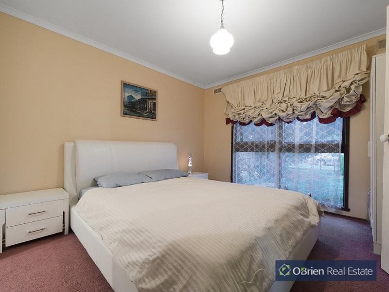 21 Lorna Street, Cranbourne VIC 3977