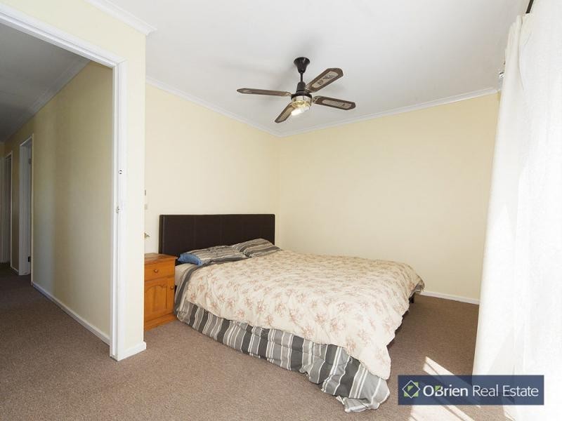 3 Elcan Avenue, Cranbourne West VIC 3977