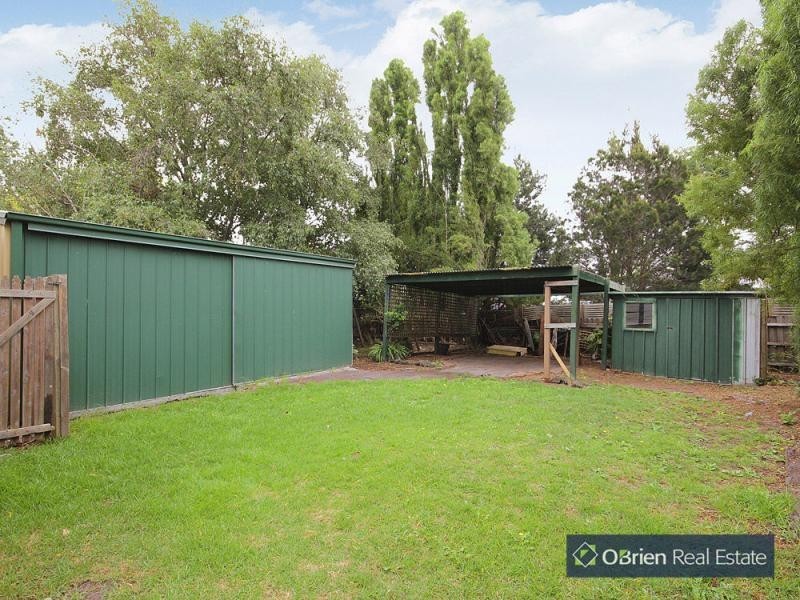3 Elcan Avenue, Cranbourne West VIC 3977