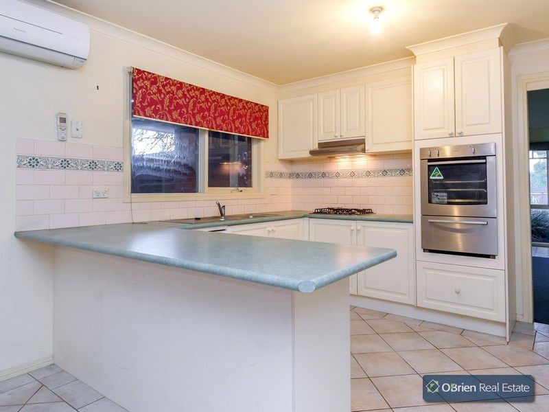 1 Peveril Court, Narre Warren VIC 3805