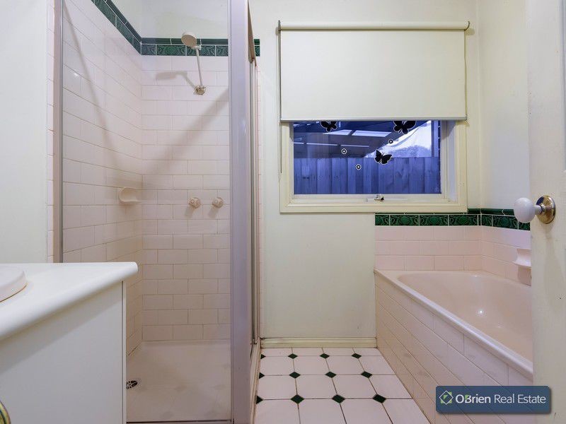 1 Peveril Court, Narre Warren VIC 3805