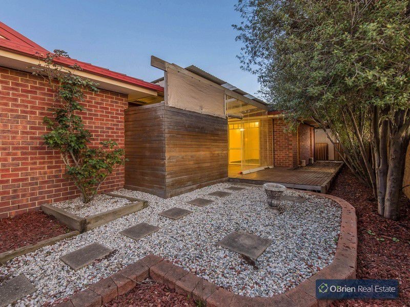 1 Peveril Court, Narre Warren VIC 3805