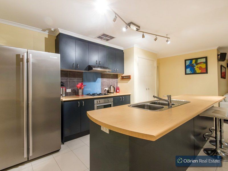 4 Ernest Crescent, Narre Warren South VIC 3805