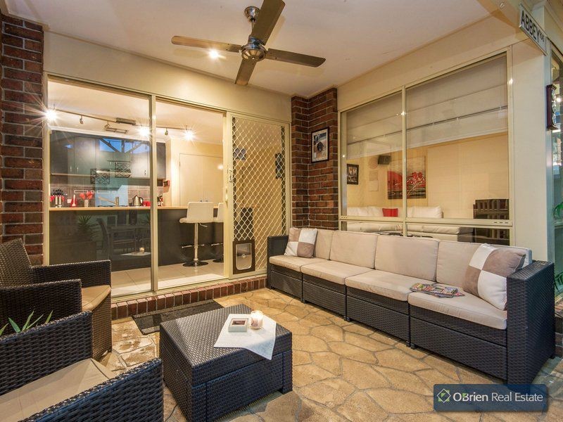 4 Ernest Crescent, Narre Warren South VIC 3805