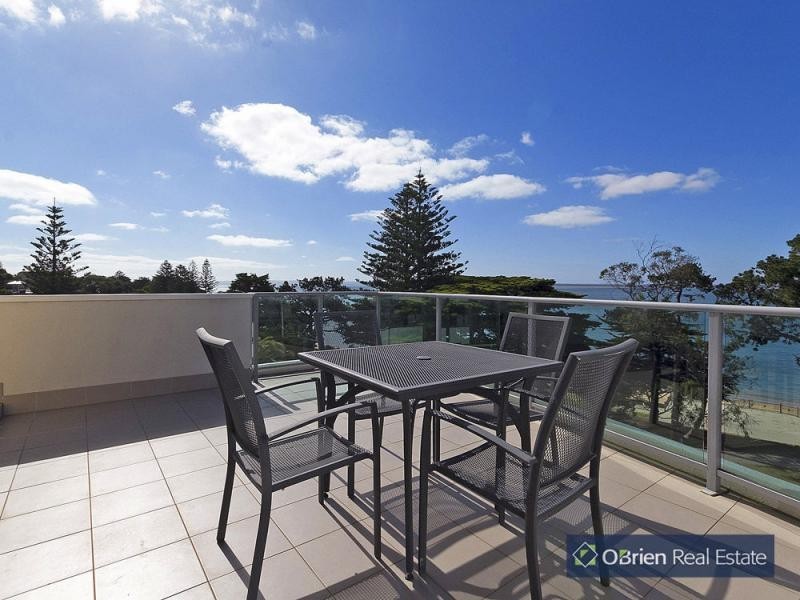 47 2-3 The Esplanade, Cowes VIC 3922