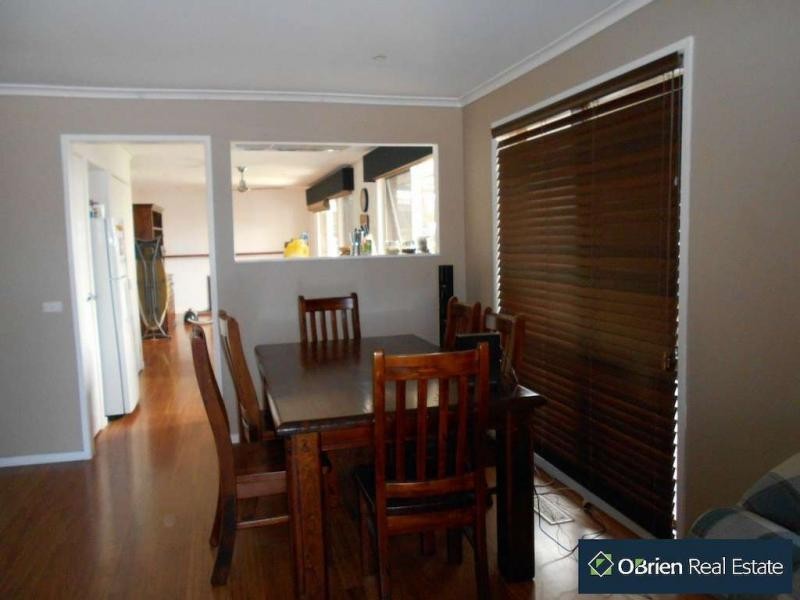 12 Rupertswood Drive, Narre Warren South VIC 3805