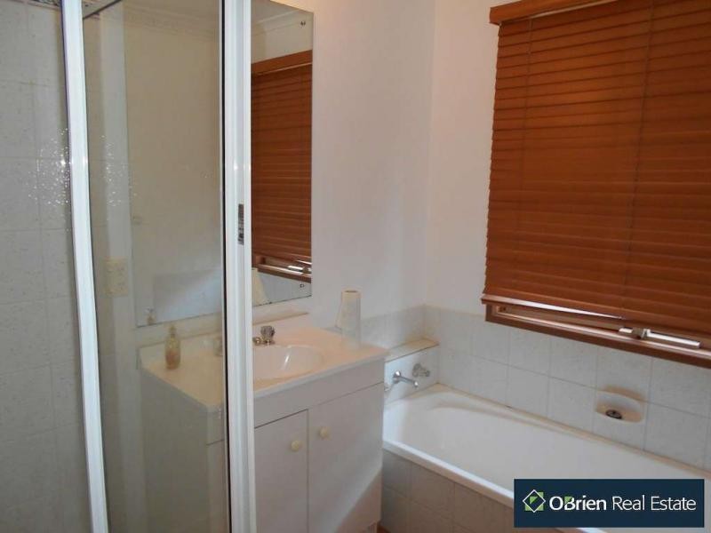 12 Rupertswood Drive, Narre Warren South VIC 3805