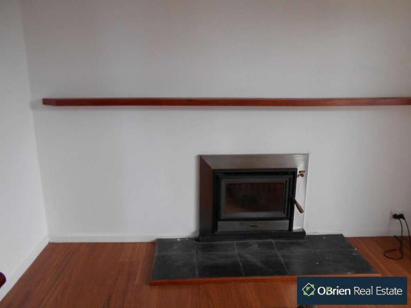 12 Rupertswood Drive, Narre Warren South VIC 3805