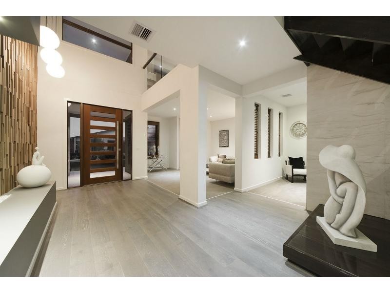 18 Percheron Way, Clyde North VIC 3978