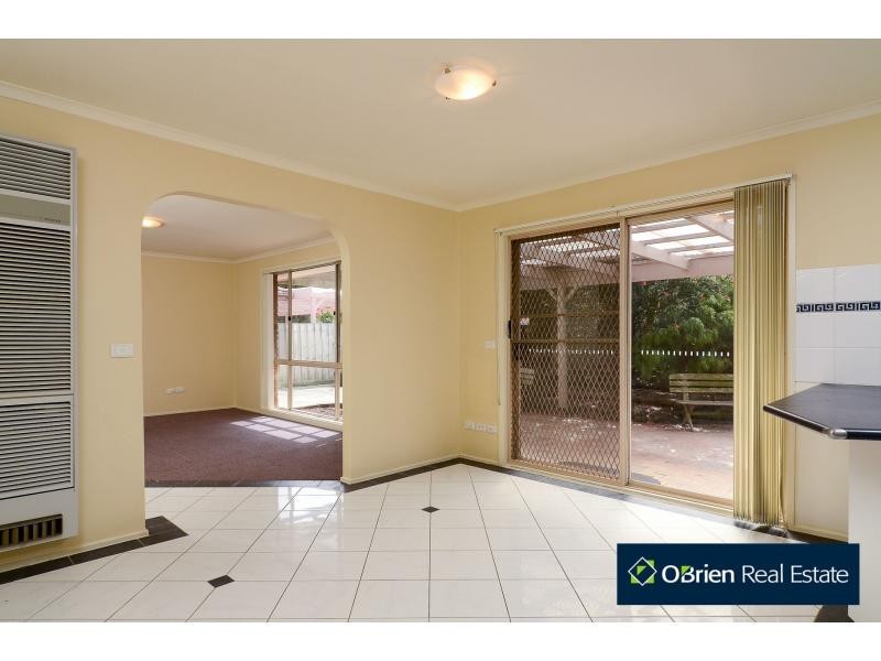 8 Festival Terrace, Berwick VIC 3806