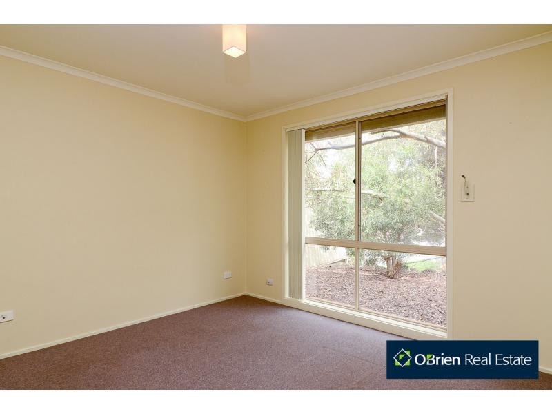 8 Festival Terrace, Berwick VIC 3806