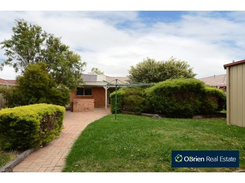 8 Festival Terrace, Berwick VIC 3806