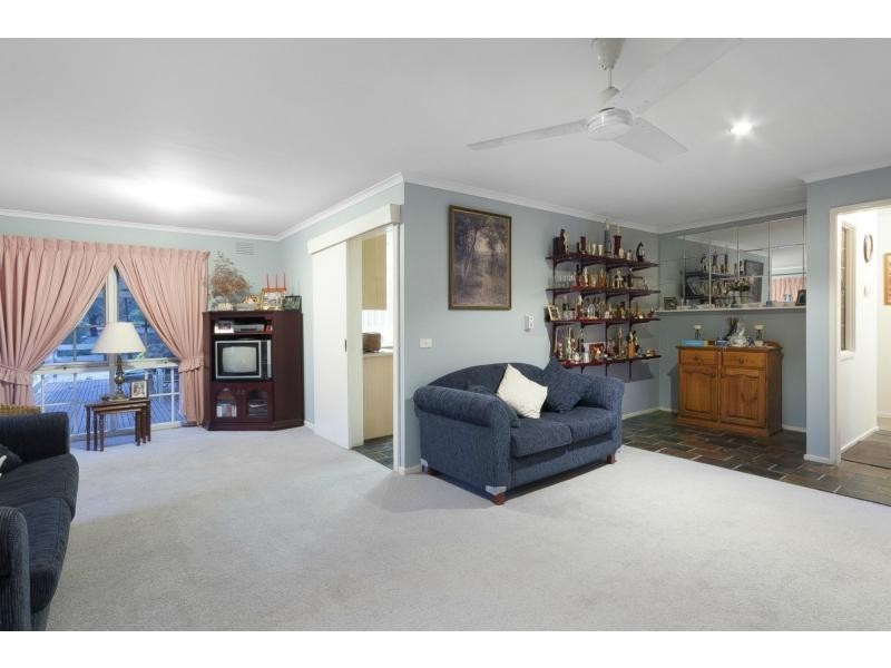 14 Currawong Grove, Cannons Creek VIC 3977