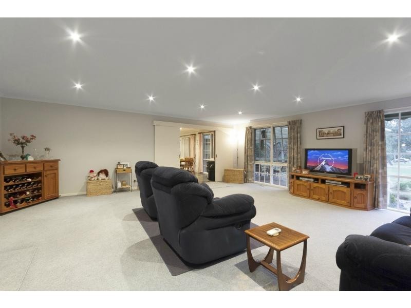 14 Currawong Grove, Cannons Creek VIC 3977