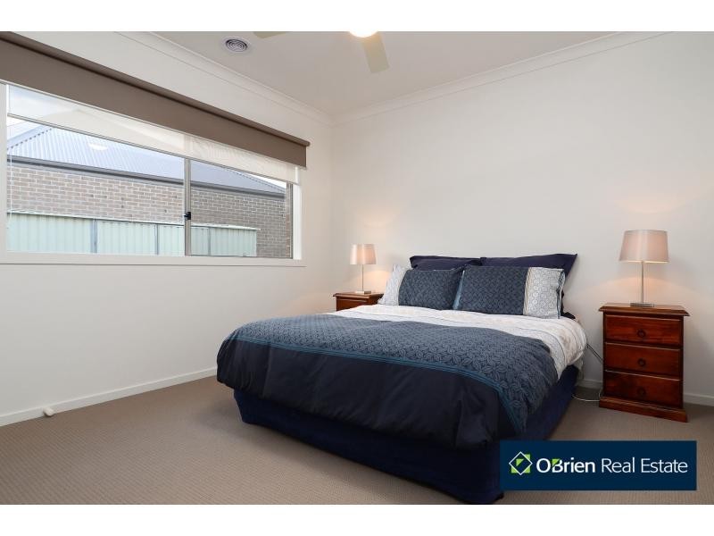 79 The Esplanade, Narre Warren South VIC 3805
