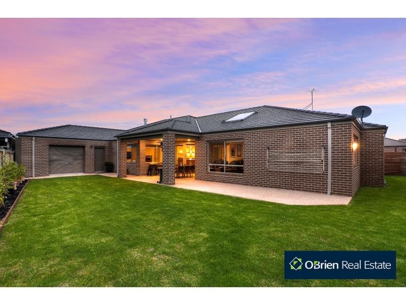 79 The Esplanade, Narre Warren South VIC 3805