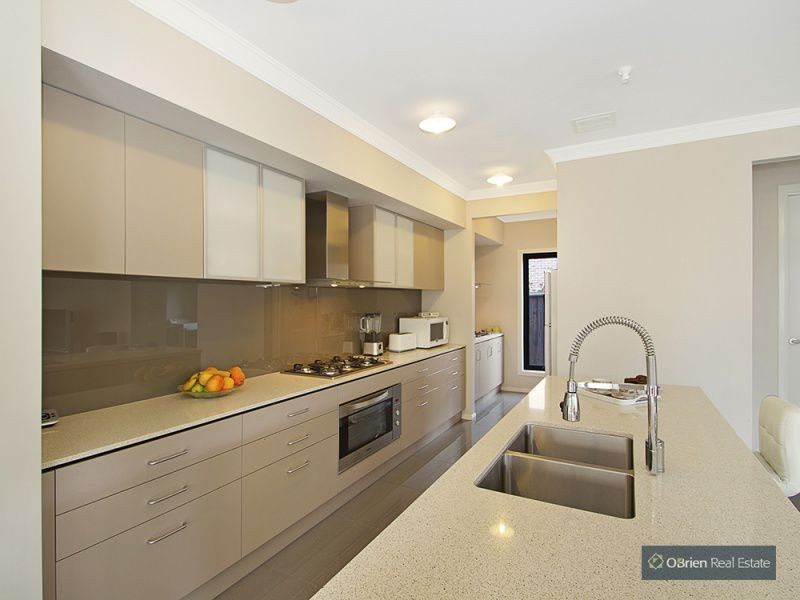 12 Flemington Rise, Officer VIC 3809