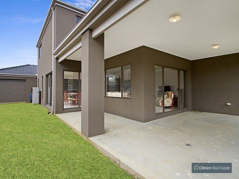 12 Flemington Rise, Officer VIC 3809