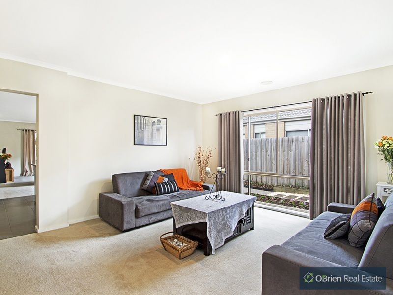 18 Carbine Court, Drouin VIC 3818