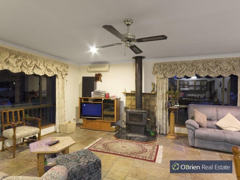 27 Balcombe Road, Corinella VIC 3984