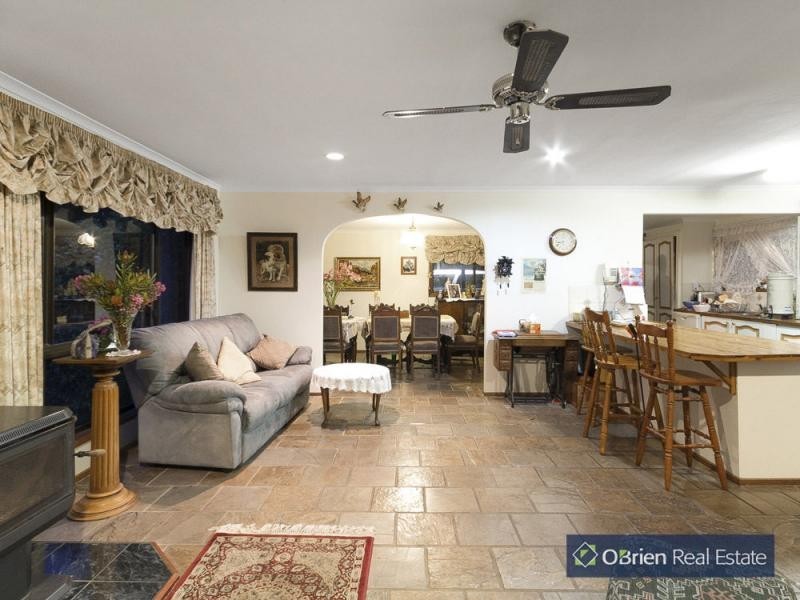 27 Balcombe Road, Corinella VIC 3984