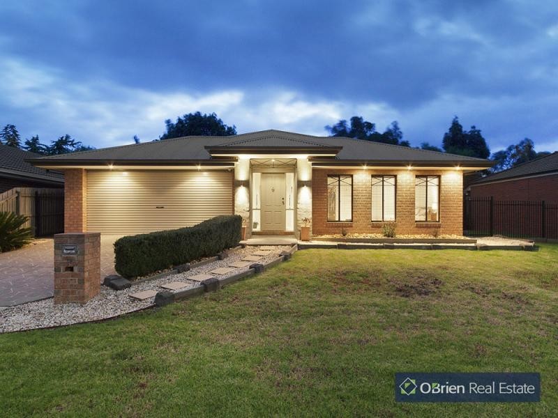 19 Tuileries Rise, Narre Warren South VIC 3805