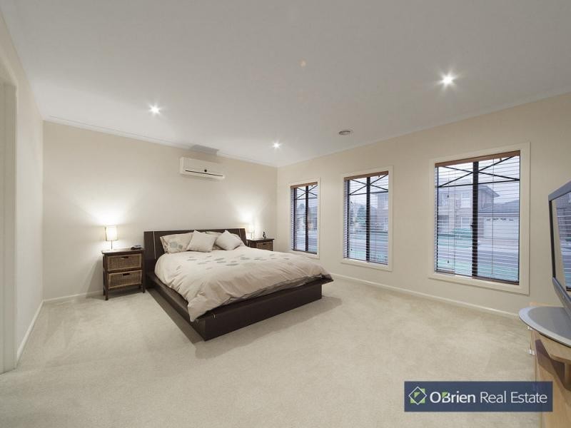 19 Tuileries Rise, Narre Warren South VIC 3805