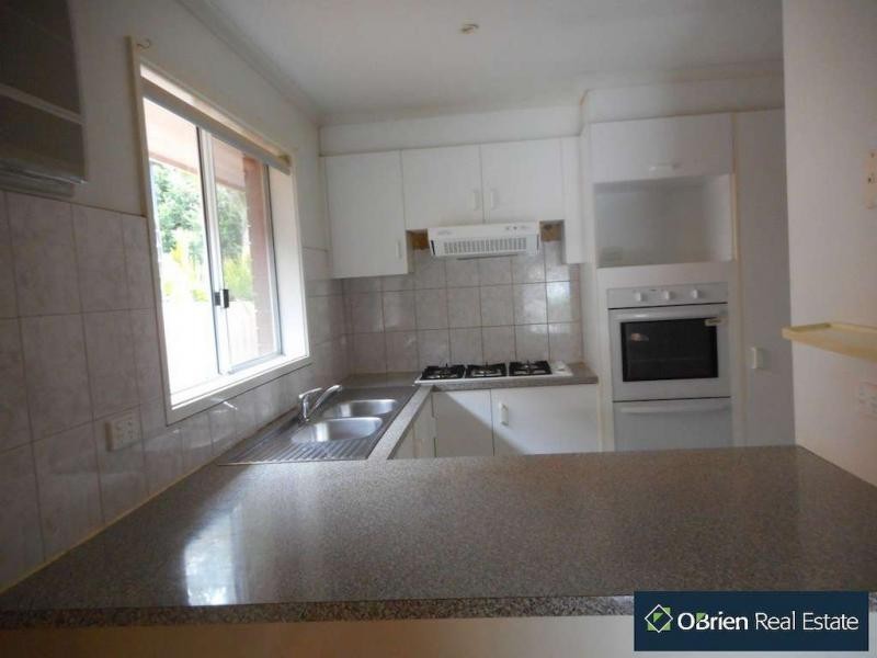 7 Pinto Close, Endeavour Hills VIC 3802